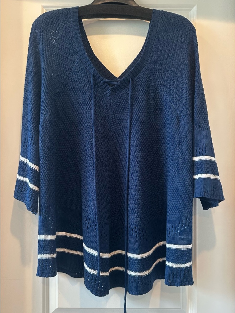 Hannah Deep Navy Knit V-Neck Pullover